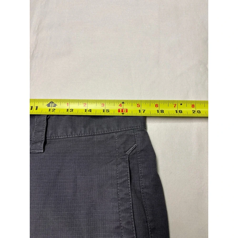 The North Face Hiking Tech Pants Gray Stretch Nylon Zip Pockets Mens 34X29 Short